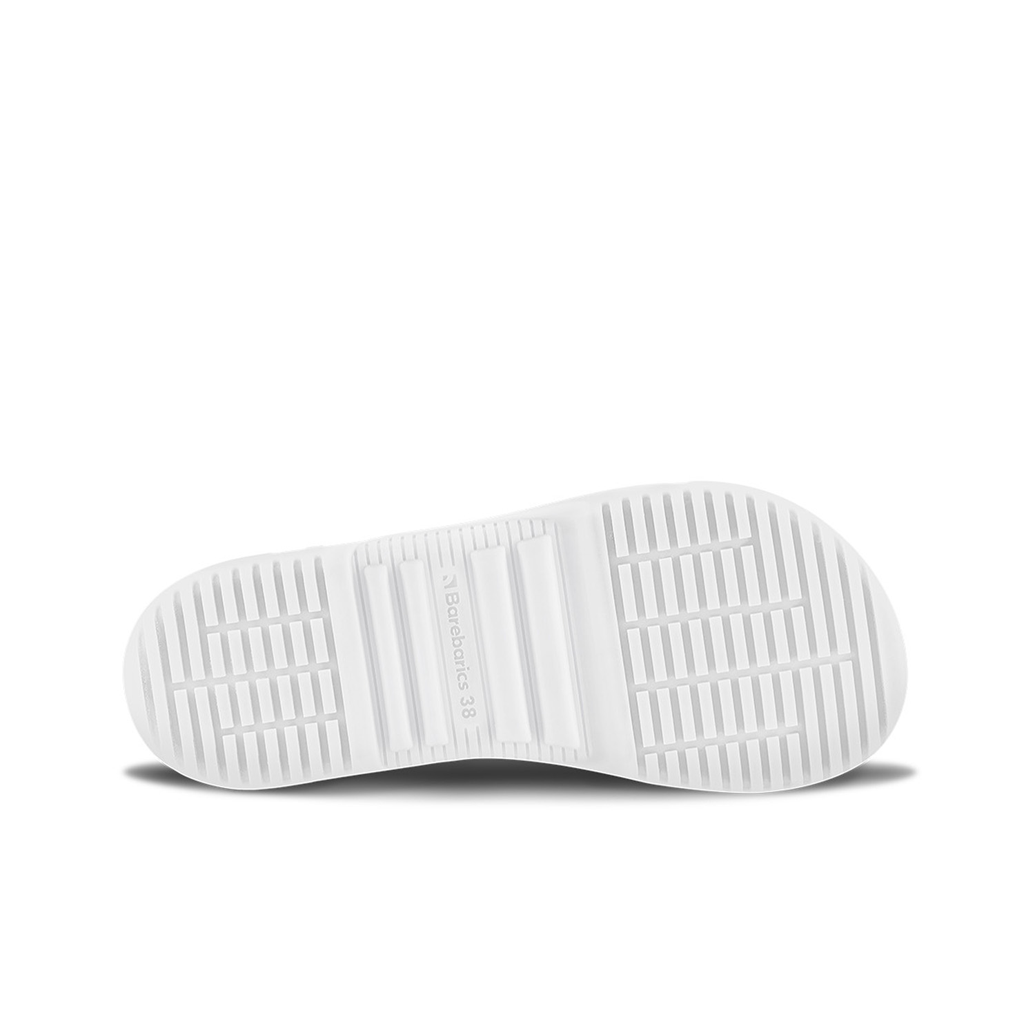 Barefoot tenisky Barebarics Zing Velcro - All White - Leather.
    Anatomický tvar - Bota respektuje tvar chodidel; Vytváří dostatečné místo pro prsty i při pohybu, zabrání jejich stlačení, či otlakům    Flexibilita materiálů - Ohebná podrážka zajišťuje potřebný pohyb; Chodidla nejsou omezovány a přirozeně posilují    Nulový sklon - Pata a špička boty jsou v jedné rovině; Díky tomu se zlepšuje držení těla i celková korekce těžiště    Adaptivní podrážka - Tloušťka 4mm (bez výstupků) stimuluje nervové zakončení; Posílí balanc, vnímavost terénu a ochrání chodidla    Lehká váha - Boty Barebarics jsou lehké a bez klenby, čímž předchází únavě nohou, podporují správný stereotyp chůze
Víc info
    vycházková obuv    moderní městský design    navrhnuty a ručně vyrobeny v Evropské unii    vynikající odolnost a barevná stálost materiálů    dostupné v číslech: 36 - 47 (podle evropského měření)