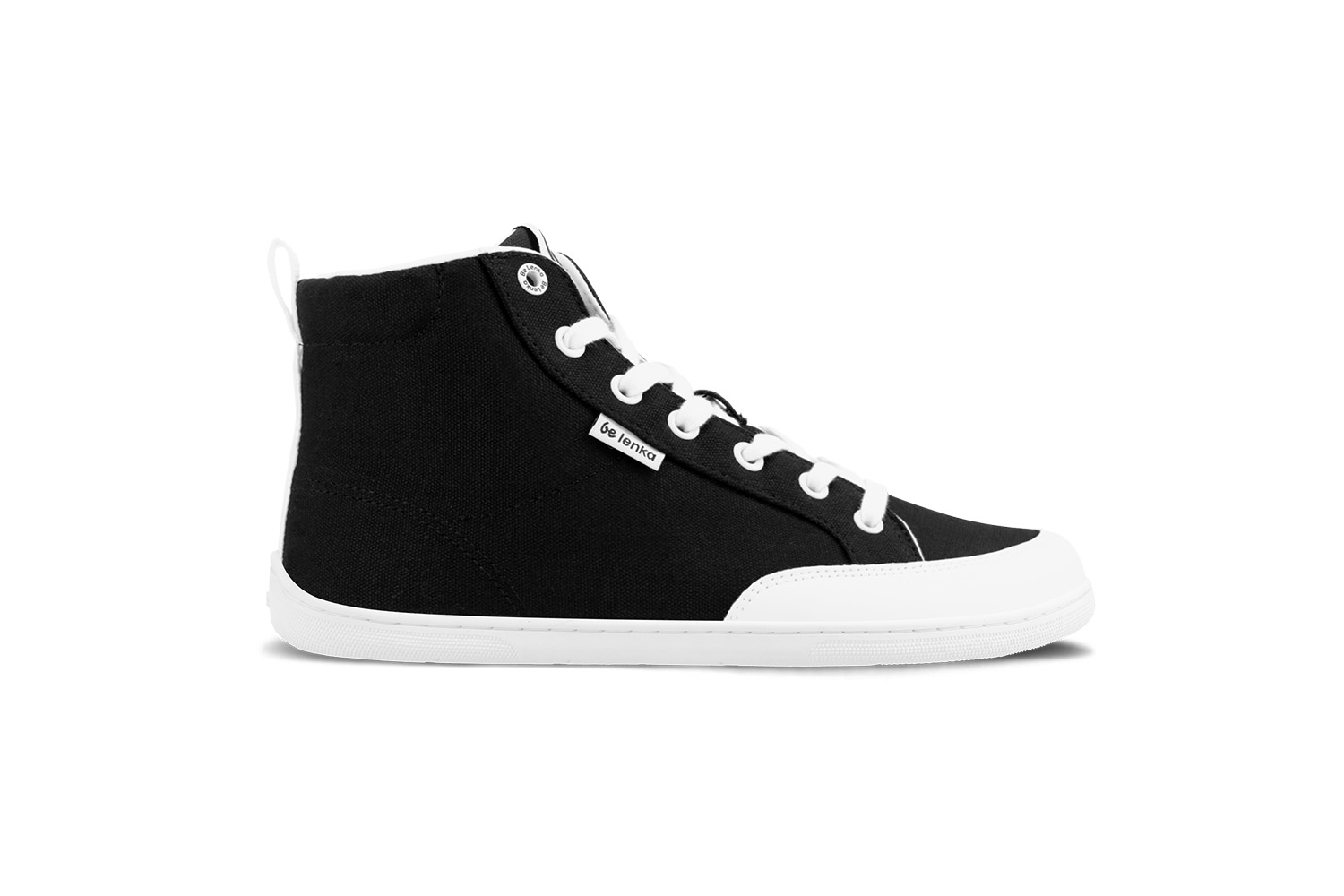 Barefoot tenisky Be Lenka Rebound - High Top - Black & White.




extrémně lehké boty pro všechny milovníky městské klasikyprošitá podrážka EverydayComfort Neo pro delší životnost bottextilní logo na jazyku a svršku tenisekpoutko na patě pro jednodušší obouvání dvě očka na vnitřní straně tenisek pro odvětrávání

Výhody barefoot bot:
dokonale napodobují chůzi nabosoanatomický tvar boty poskytuje štědrý prostor pro prstynulový sklon podrážky zachovává patu a špičku v jedné rovině pro správné držení tělastimulační podrážka s tloušťkou 5 mm aktivuje nervové zakončení chodidlaflexibilní materiály zajišťují lepší funkčnost svalů i šlach chodidlalehkost obuvi jako prevence proti únavě nohou
Typ obuvi: vycházková obuv