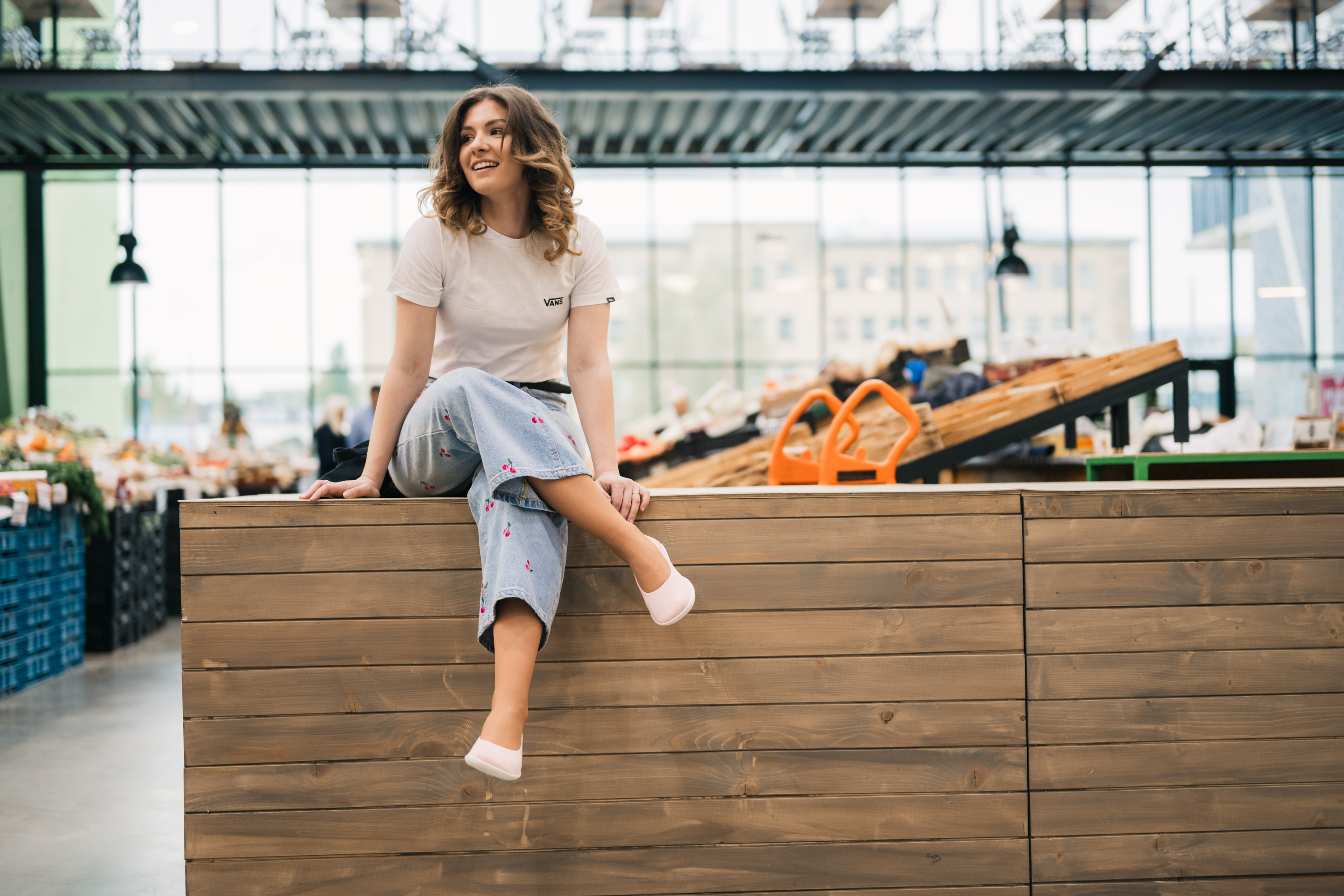 Barefoot baleríny Be Lenka Delight - Light Pink.
 knitový materiál dodá pocit lehkosti a prodyšnosti i během horkých letních dnípraktické a jednoduché obouváníprecizní provedení a kvalitní ruční výrobavyjímatelná stélka ulehčující údržbu balerínekprošitá podešev pro delší životnost boty
Výhody barefoot bot:
dokonale napodobují chůzi nabosoanatomický tvar boty poskytuje štedrý prostor pro prstynulový sklon podrážky zachová patu a špičku v jedné rovině pro správné držení tělastimulační podrážka s tloušťkou 4 mm aktivuje nervové zakončení chodidlaflexibilní materiály zajišťují lepší funkčnost svalů i šlach chodidlalehkost obuvi jako prevence proti únavě nohou
Typ: vycházková obuv